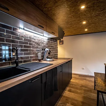 Le Petit New York Industriel Hyper Centre Place Stan Insolites *